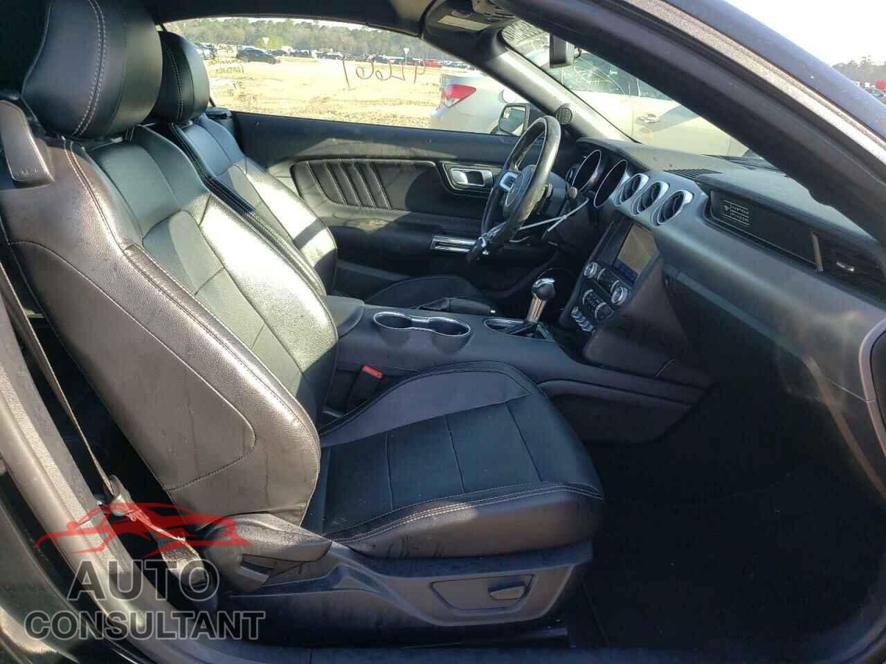 FORD MUSTANG 2020 - 1FATP8UH5L5119084