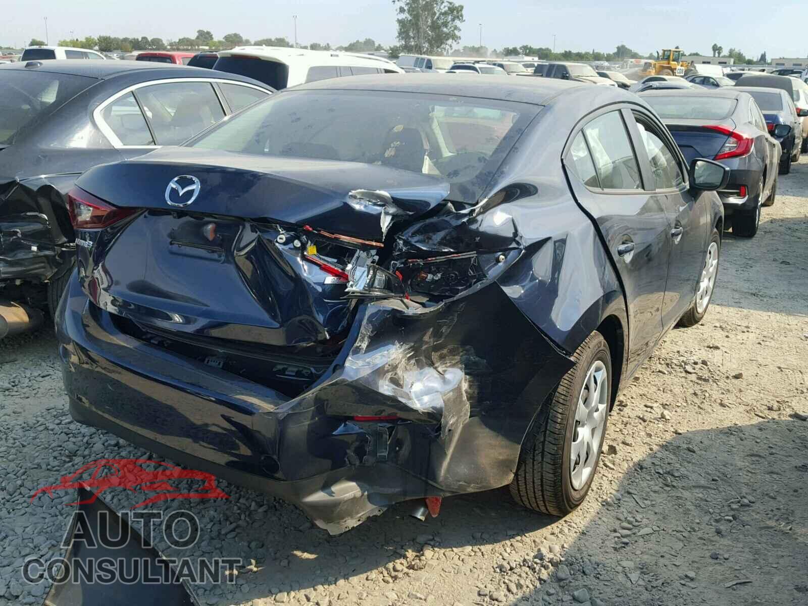 MAZDA 3 2017 - 3MZBN1U79HM153232