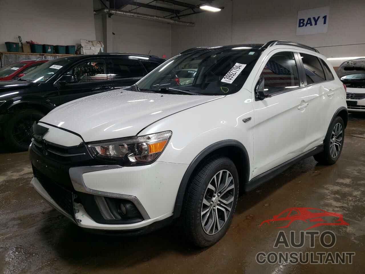 MITSUBISHI OUTLANDER 2018 - JA4AR4AW0JZ013519