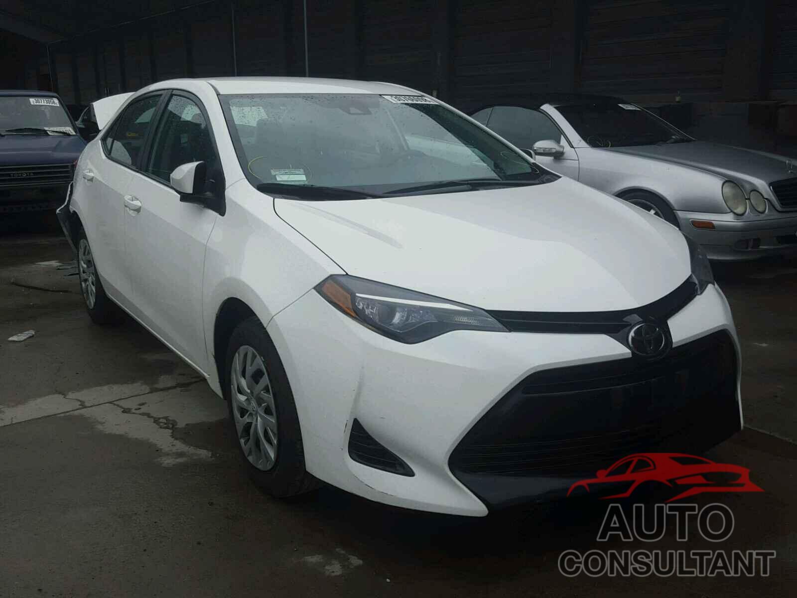 TOYOTA COROLLA 2017 - 5YFBURHE3HP569993