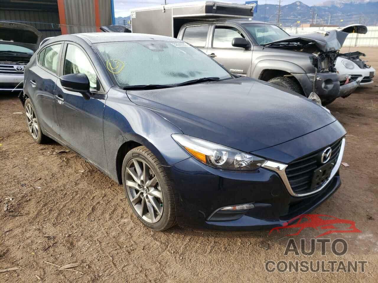 MAZDA 3 2018 - 3MZBN1V3XJM189111