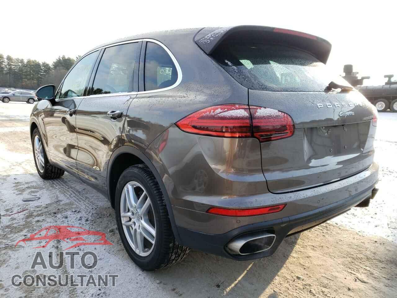PORSCHE CAYENNE 2016 - WP1AF2A25GKA44538