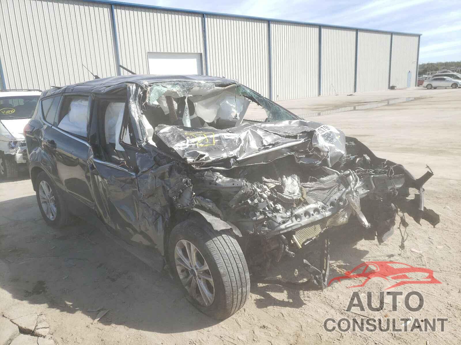 FORD ESCAPE 2019 - 3VV3B7AX5MM083585