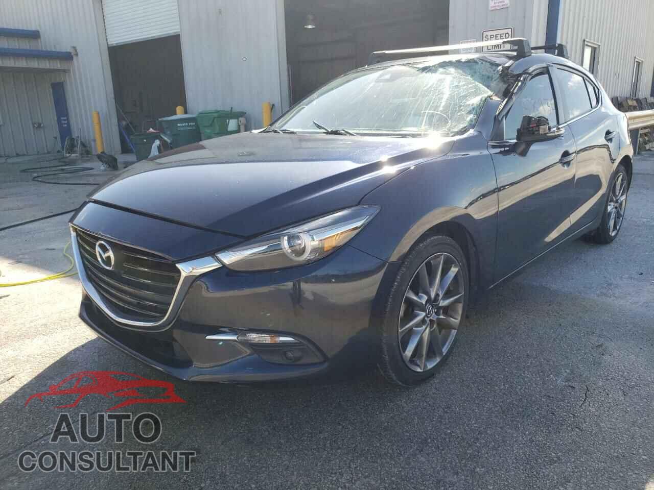 MAZDA 3 2018 - 3TMDZ5BN2LM091173