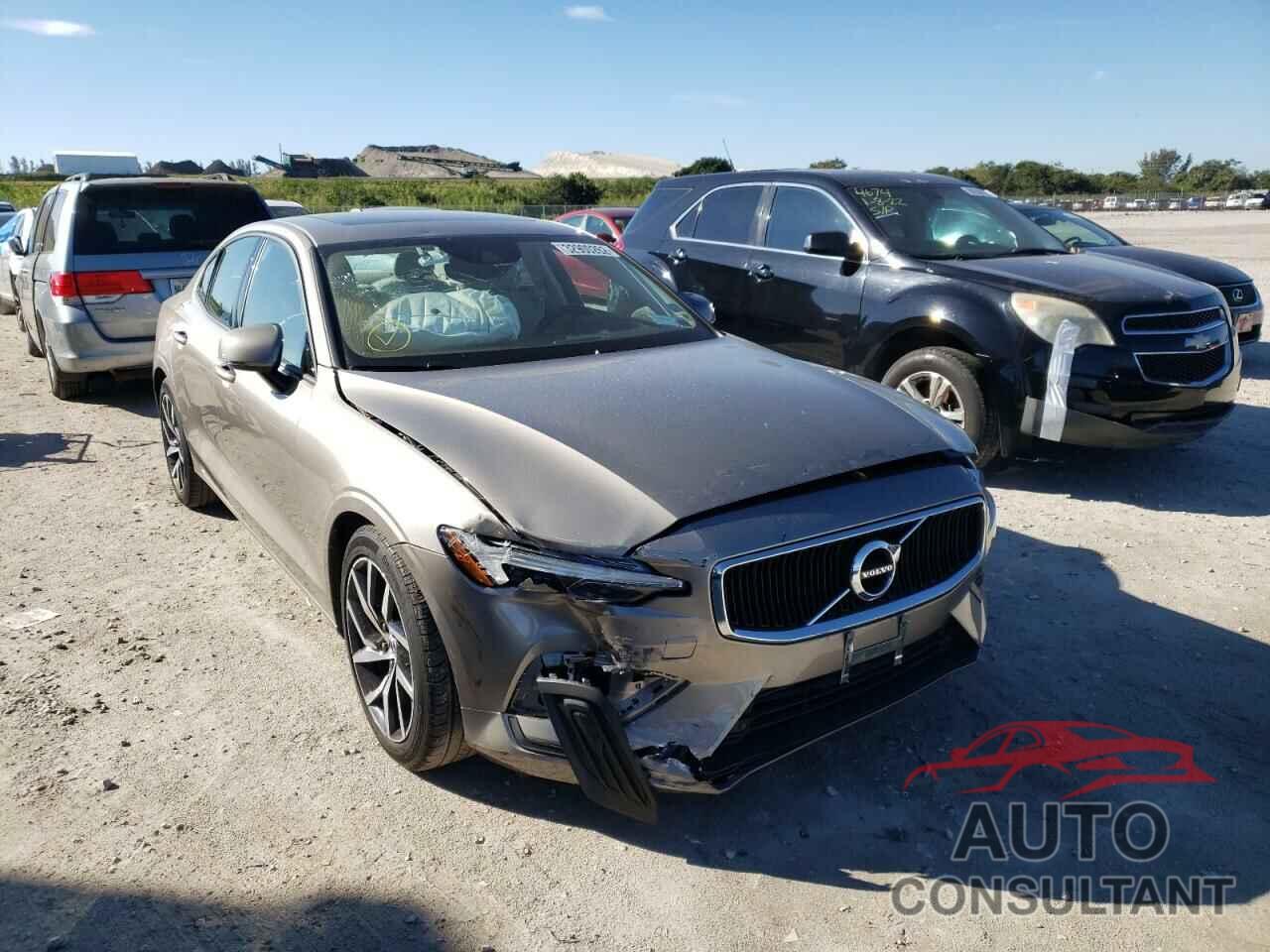 VOLVO S60 2019 - 7JRA22TK2KG013173