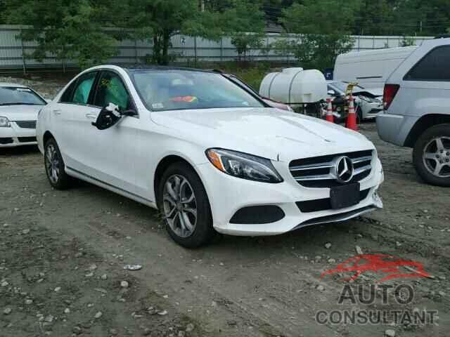 MERCEDES-BENZ C300 2016 - 55SWF4KB4GU101552