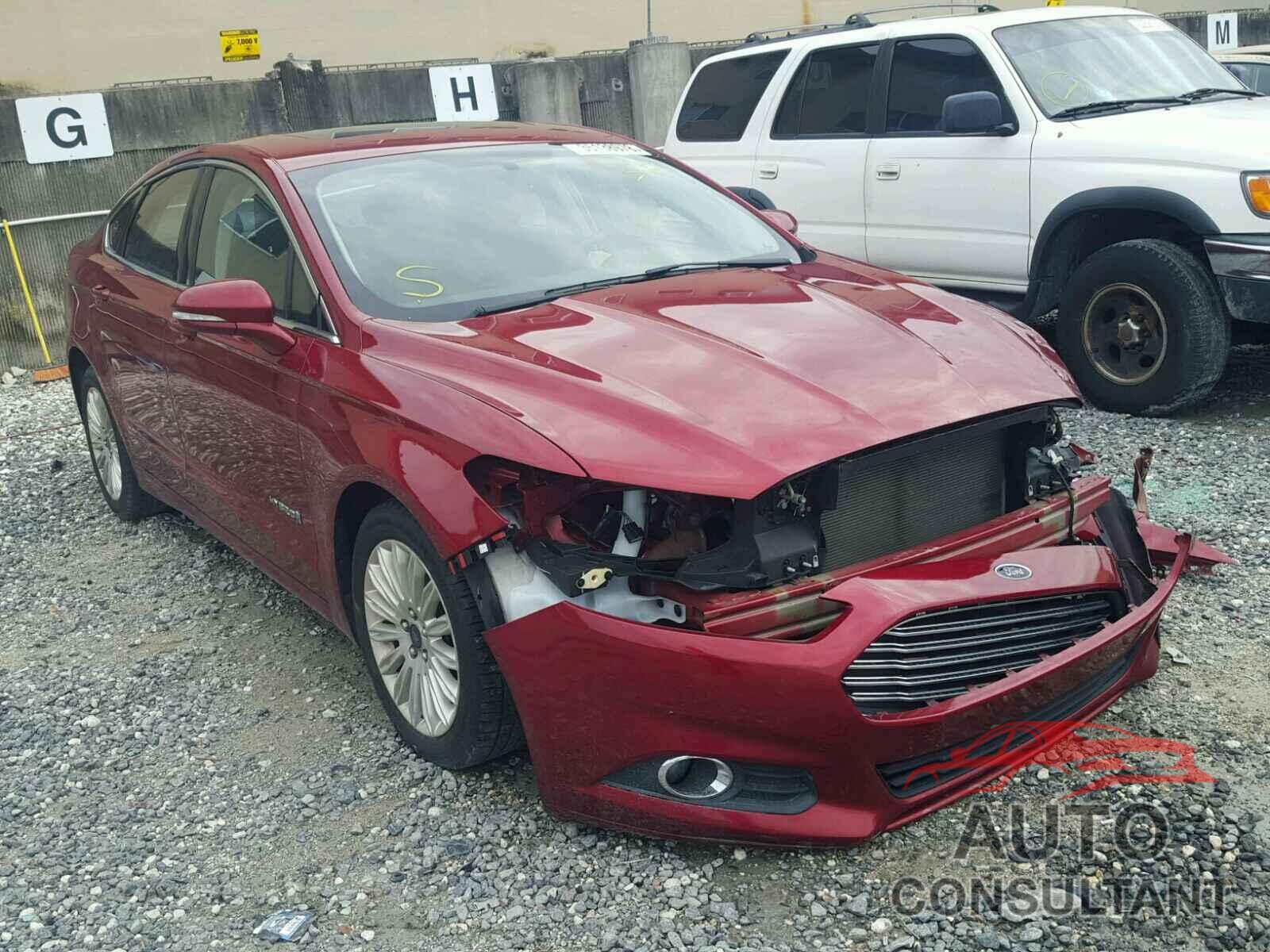 FORD FUSION 2015 - 3FA6P0LU8FR167127