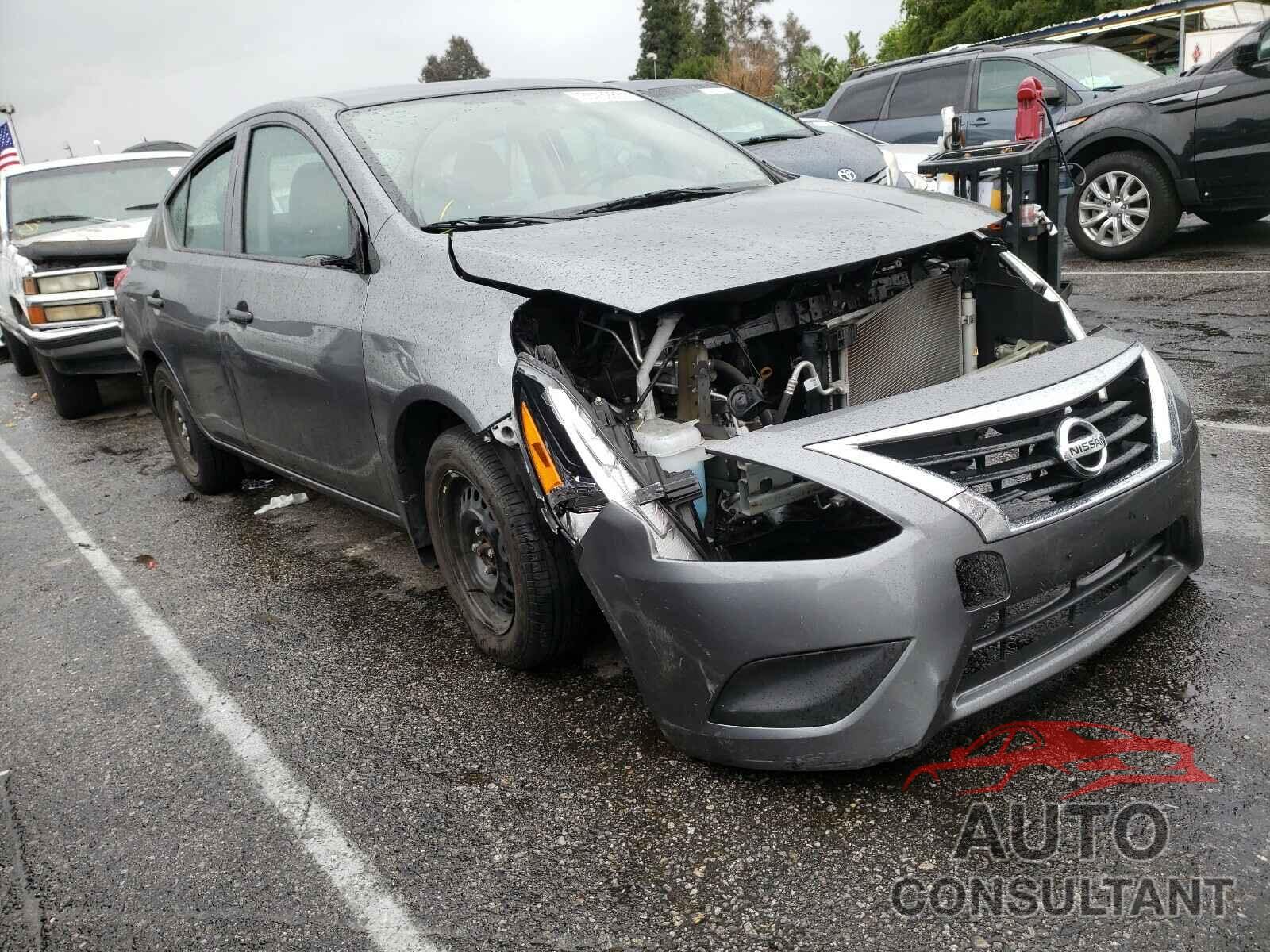 NISSAN VERSA 2019 - 3N1CN7AP0KL816475