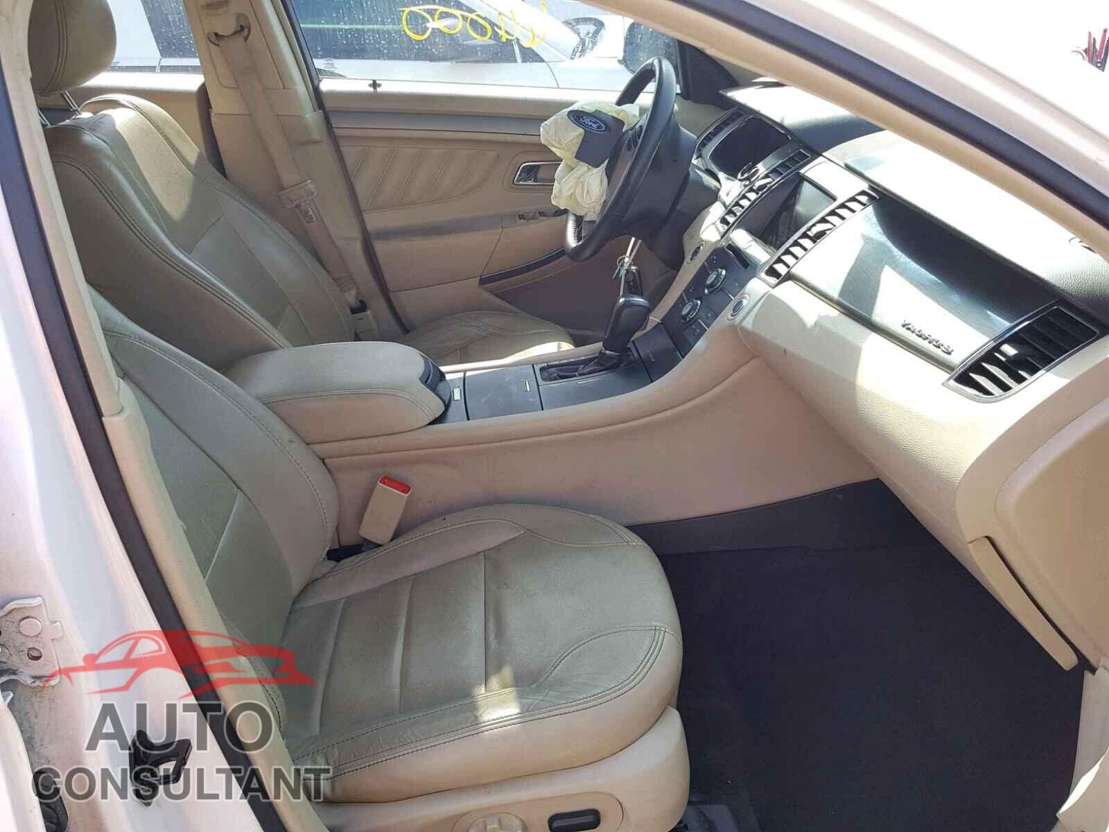FORD TAURUS 2015 - 1FAHP2E80FG161611