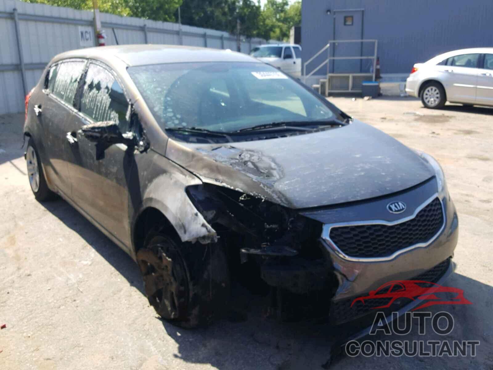 KIA FORTE 2016 - KNAFK5A87G5606282