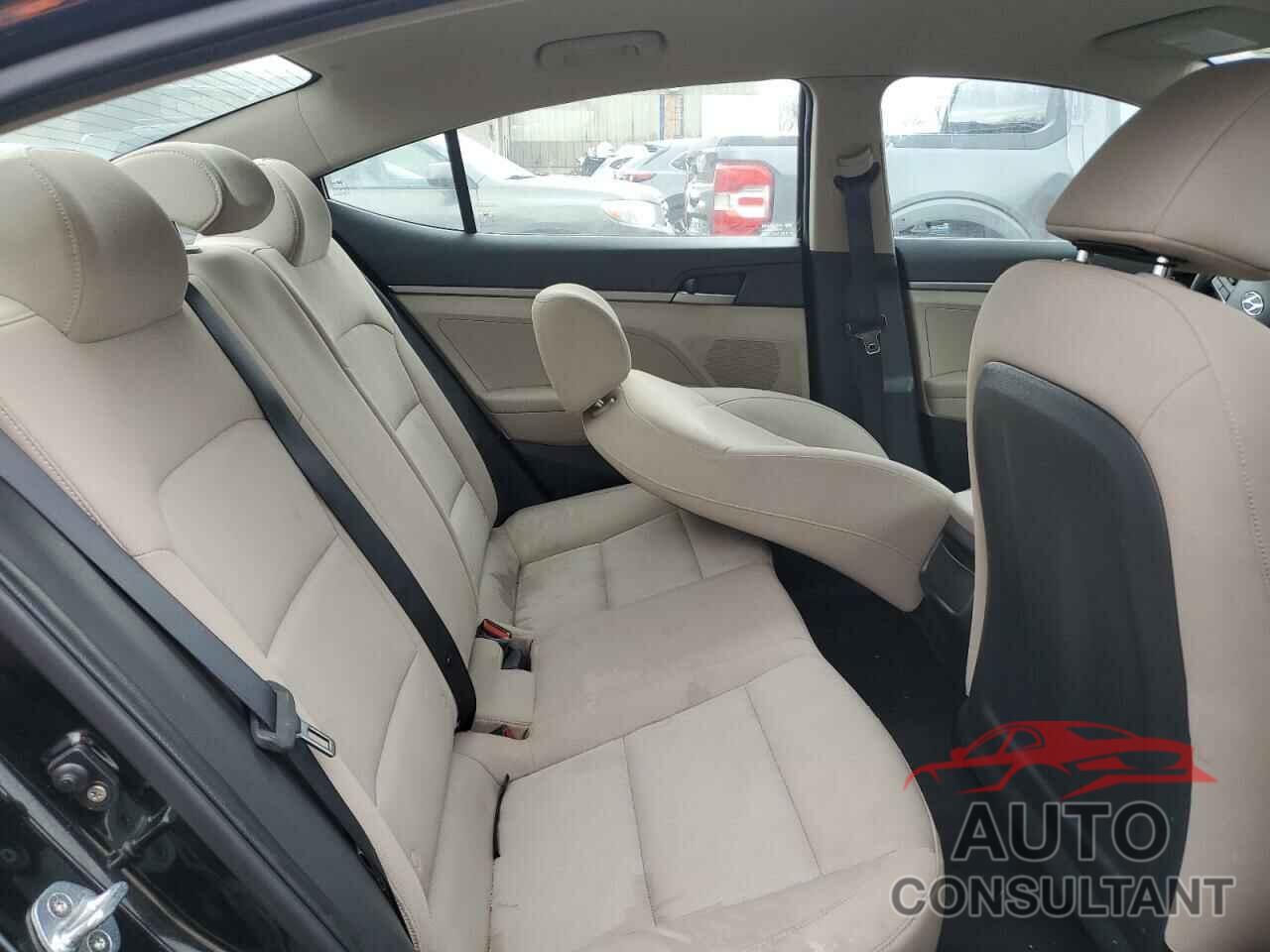 HYUNDAI ELANTRA 2017 - KMHD74LFXHU431806