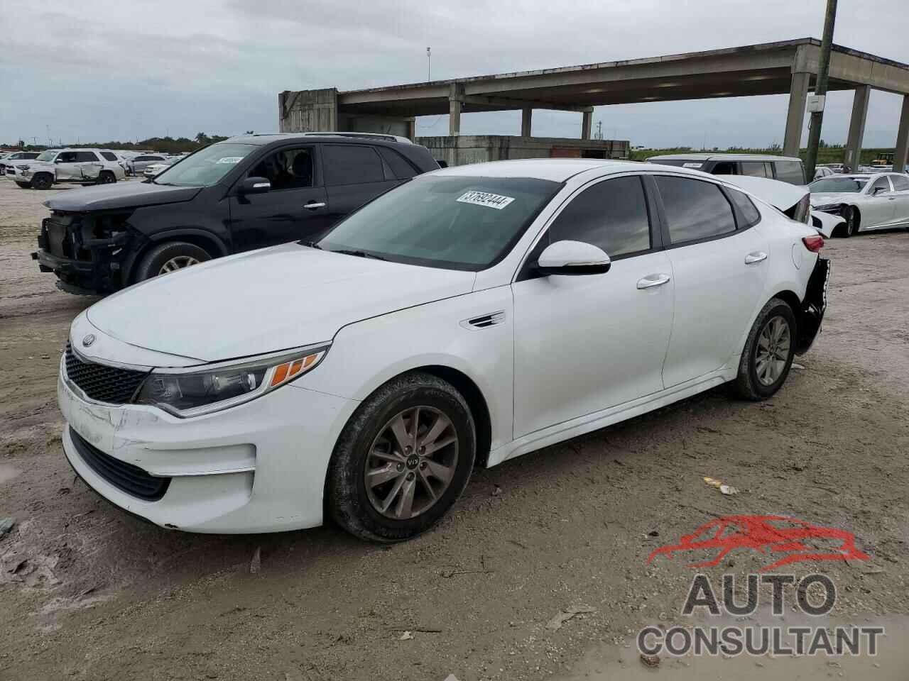 KIA OPTIMA 2018 - 5XXGT4L33JG239500