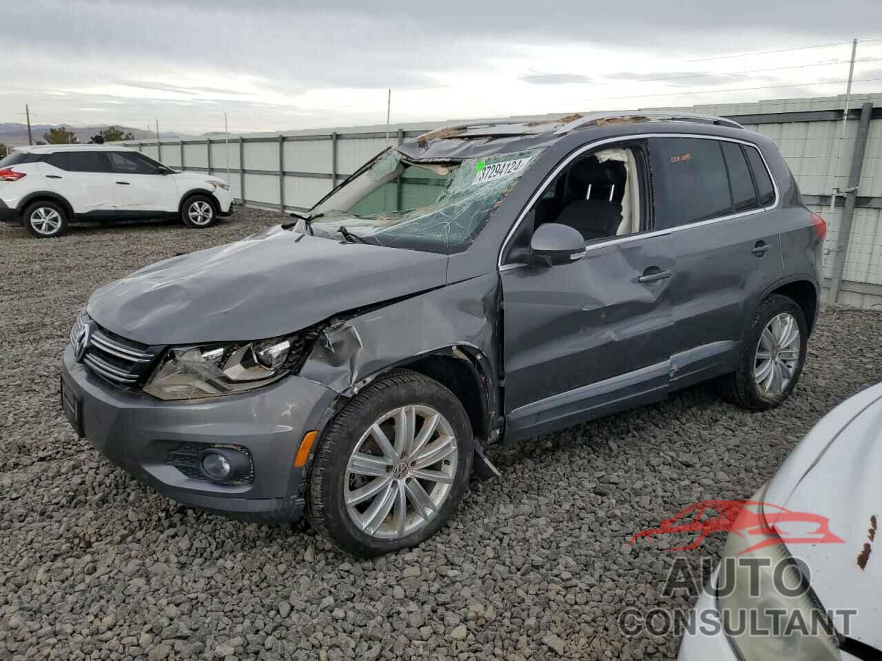 VOLKSWAGEN TIGUAN 2016 - WVGAV7AX5GW551991