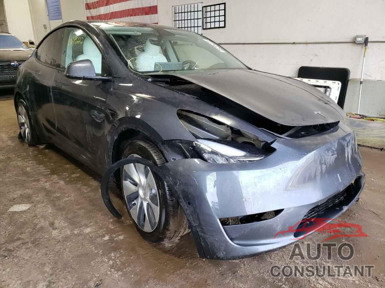 TESLA MODEL Y 2021 - 5YJYGDEE2MF249112