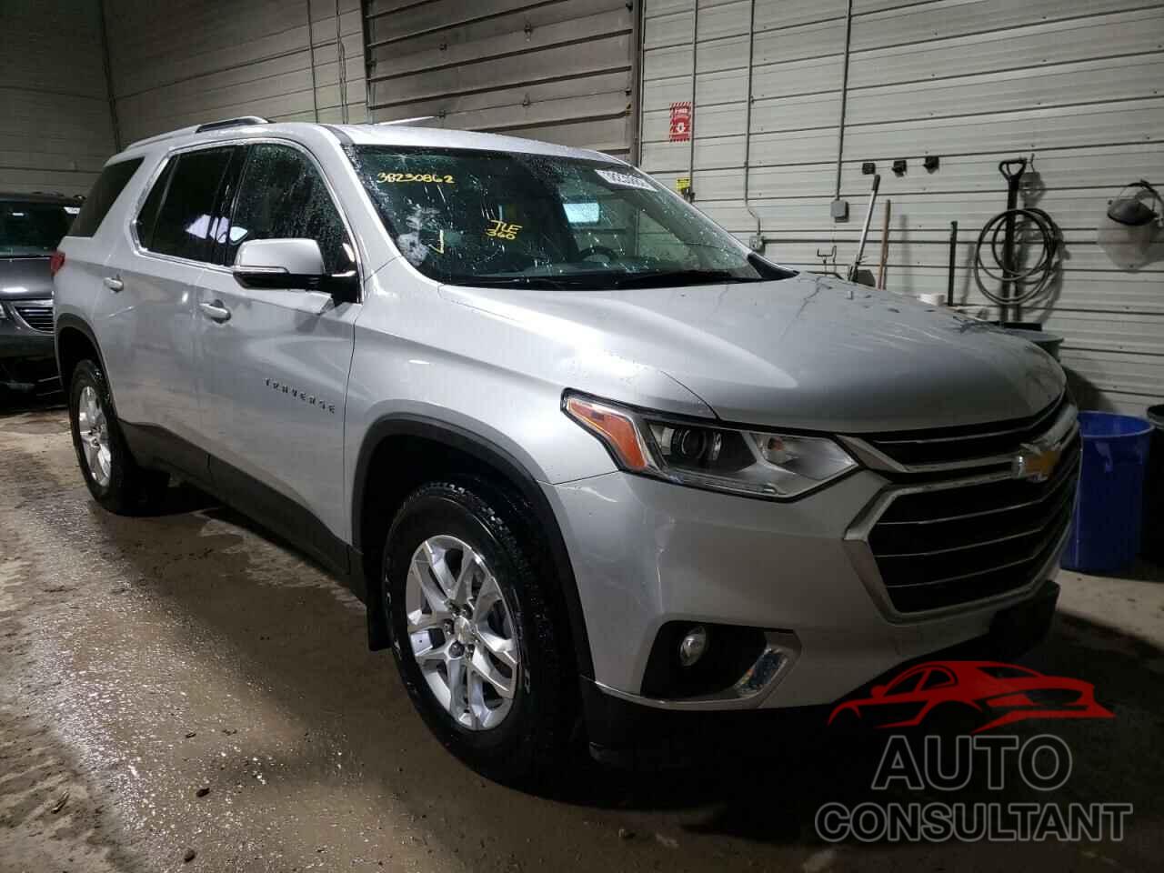 CHEVROLET TRAVERSE 2018 - 1GNERGKW2JJ277113