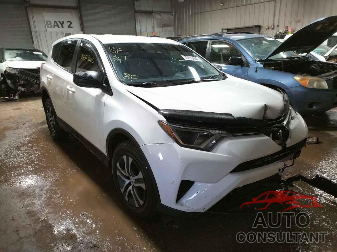 TOYOTA RAV4 2018 - JTMBFREV3JJ731288