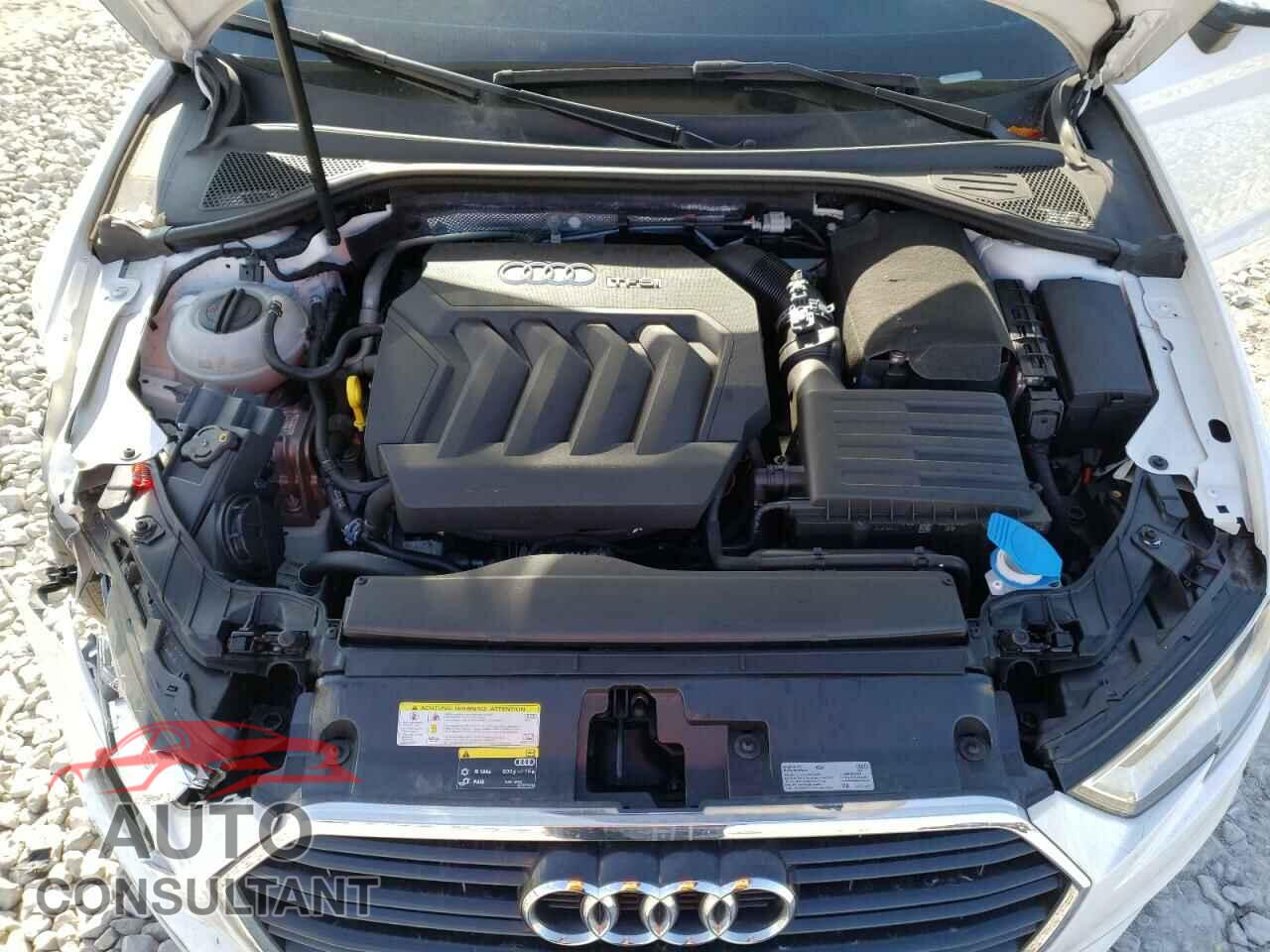 AUDI A3 2017 - WAUAUGFFXH1032485