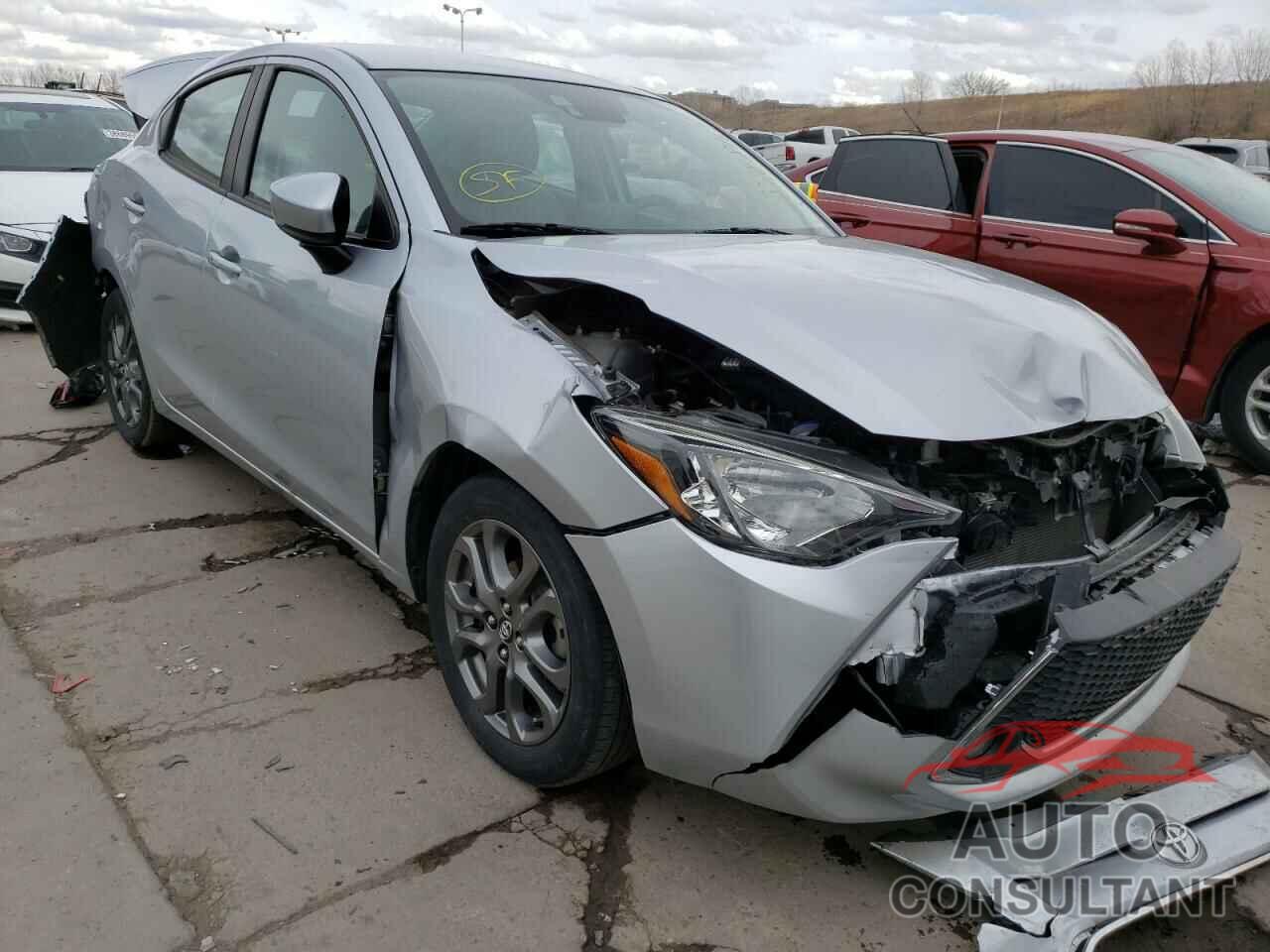 TOYOTA YARIS 2019 - 3MYDLBYV5KY515123