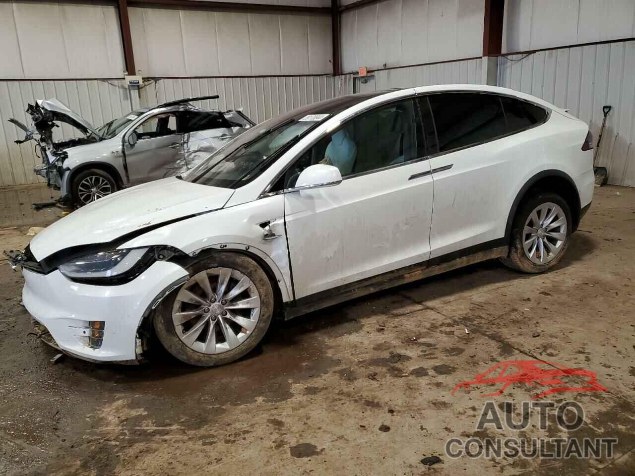 TESLA MODEL X 2018 - 5YJXCBE27JF101003