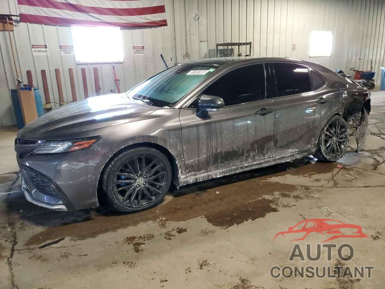 TOYOTA CAMRY 2022 - 4T1K61BK5NU047659