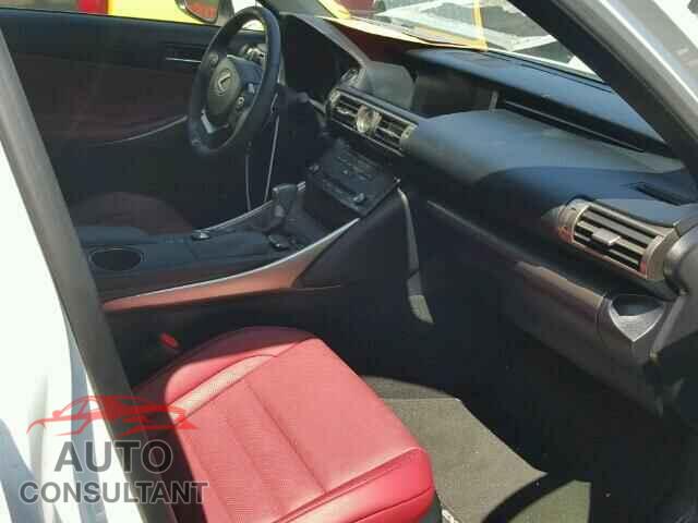 LEXUS IS 2015 - JTHBF1D28F5056402