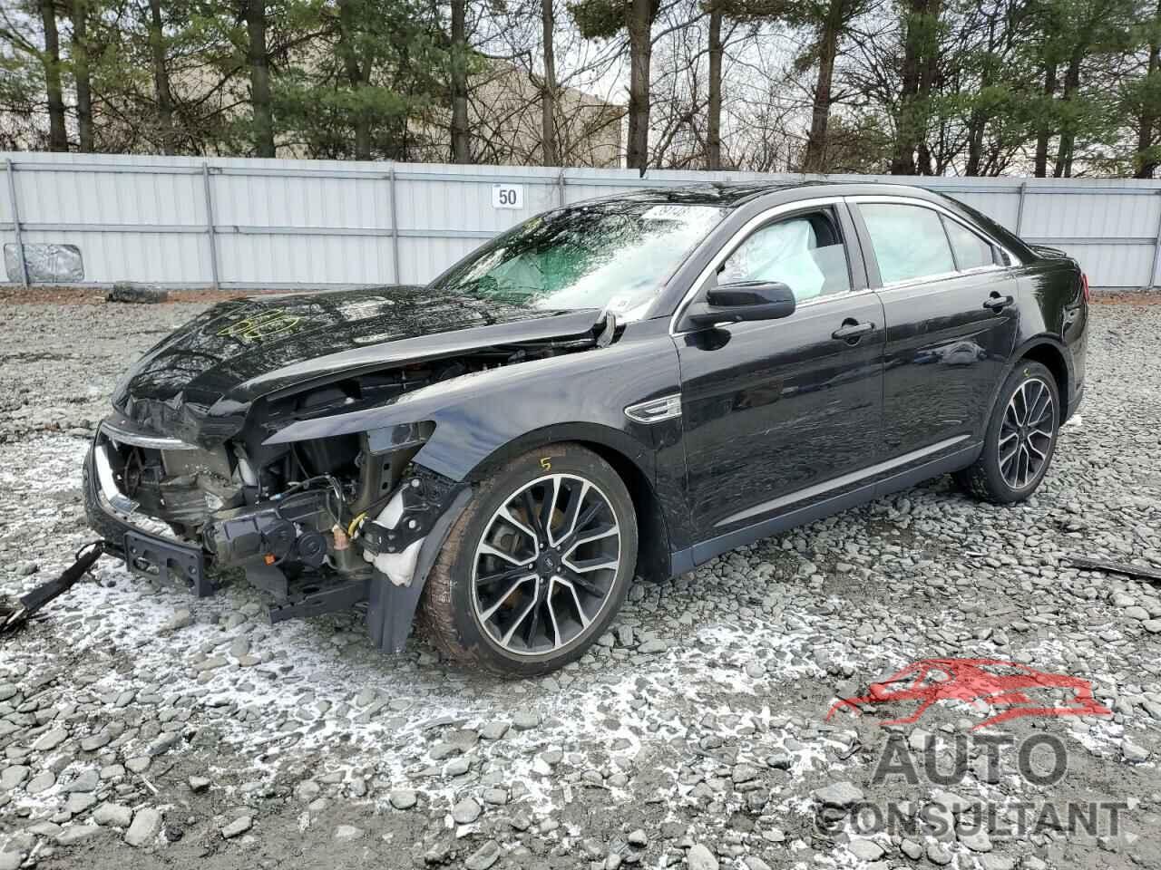 FORD TAURUS 2018 - 1FAHP2H8XJG111304