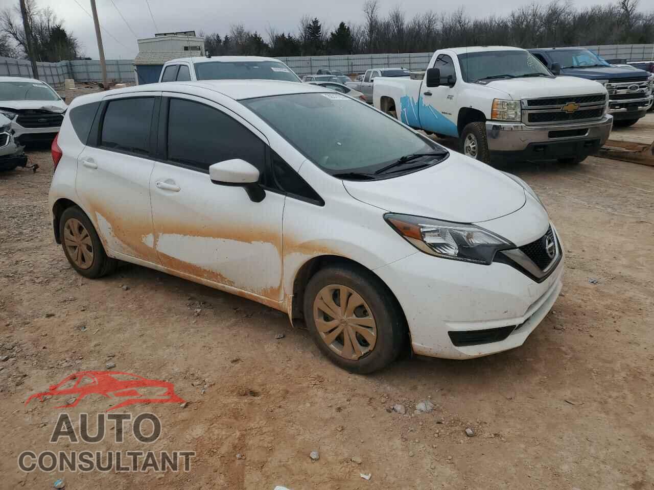 NISSAN VERSA 2018 - 3N1CE2CPXJL359544