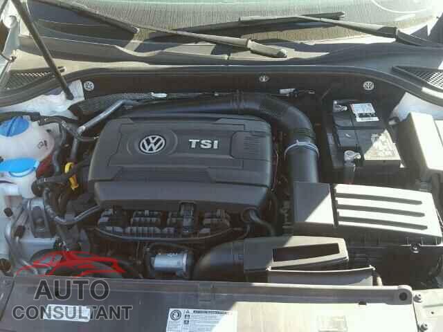 VOLKSWAGEN PASSAT 2015 - 1VWAS7A38FC090101