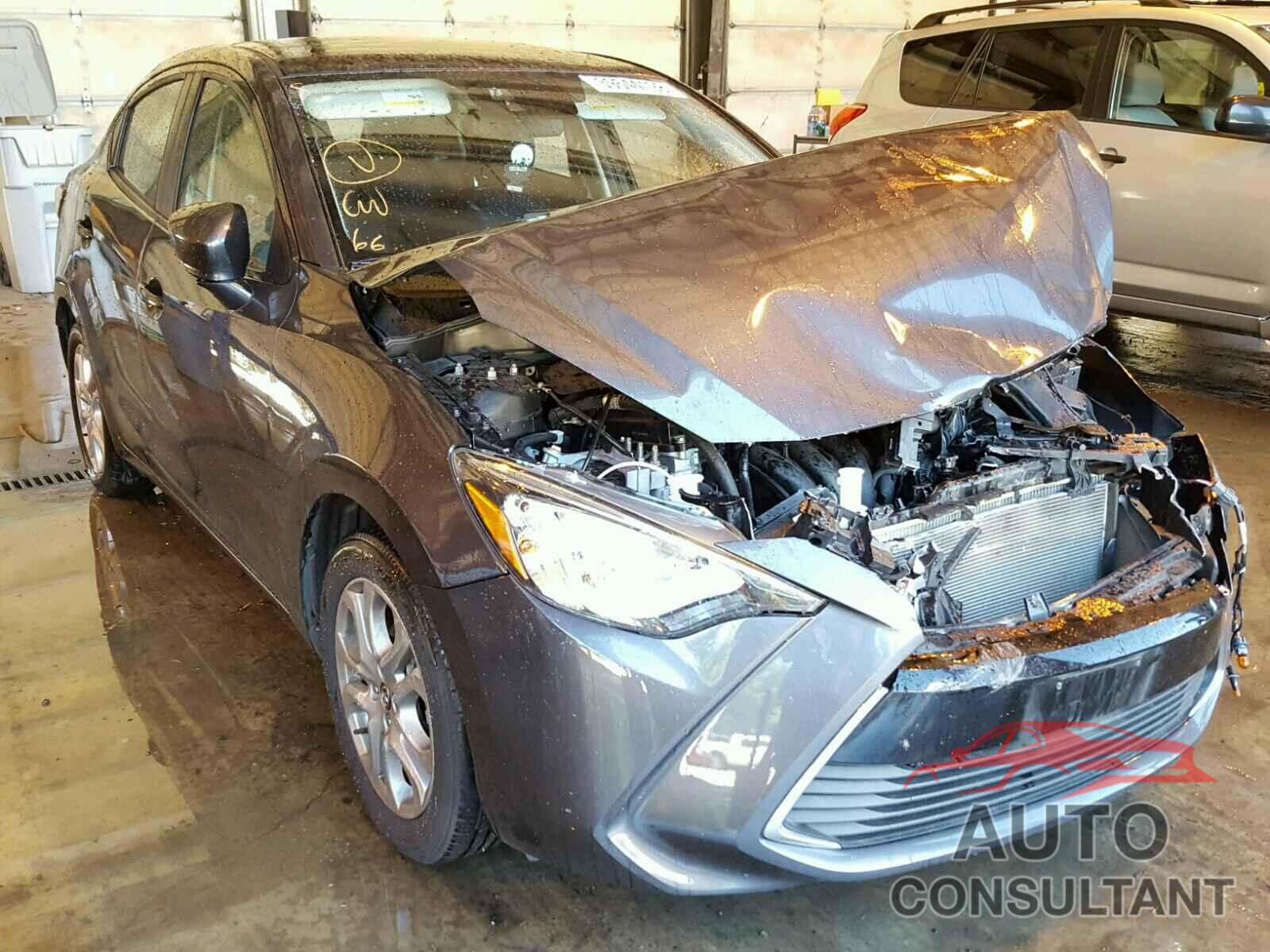TOYOTA YARIS 2017 - 3MYDLBYV0HY186260