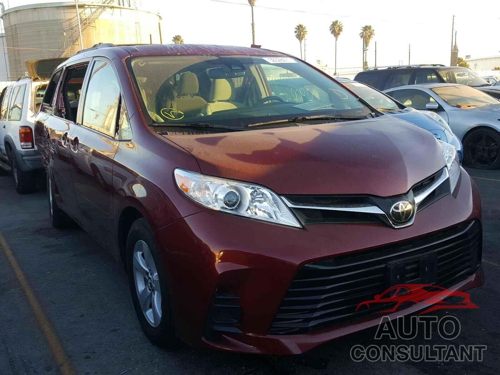 TOYOTA SIENNA 2018 - 5TDKZ3DC2JS908467