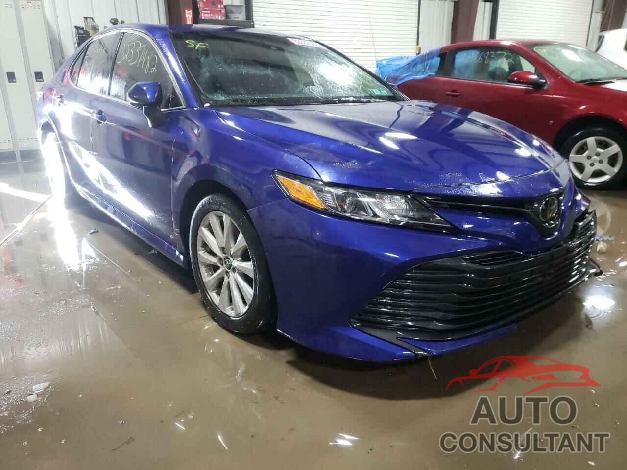 TOYOTA CAMRY 2018 - 4T1B11HK5JU572429
