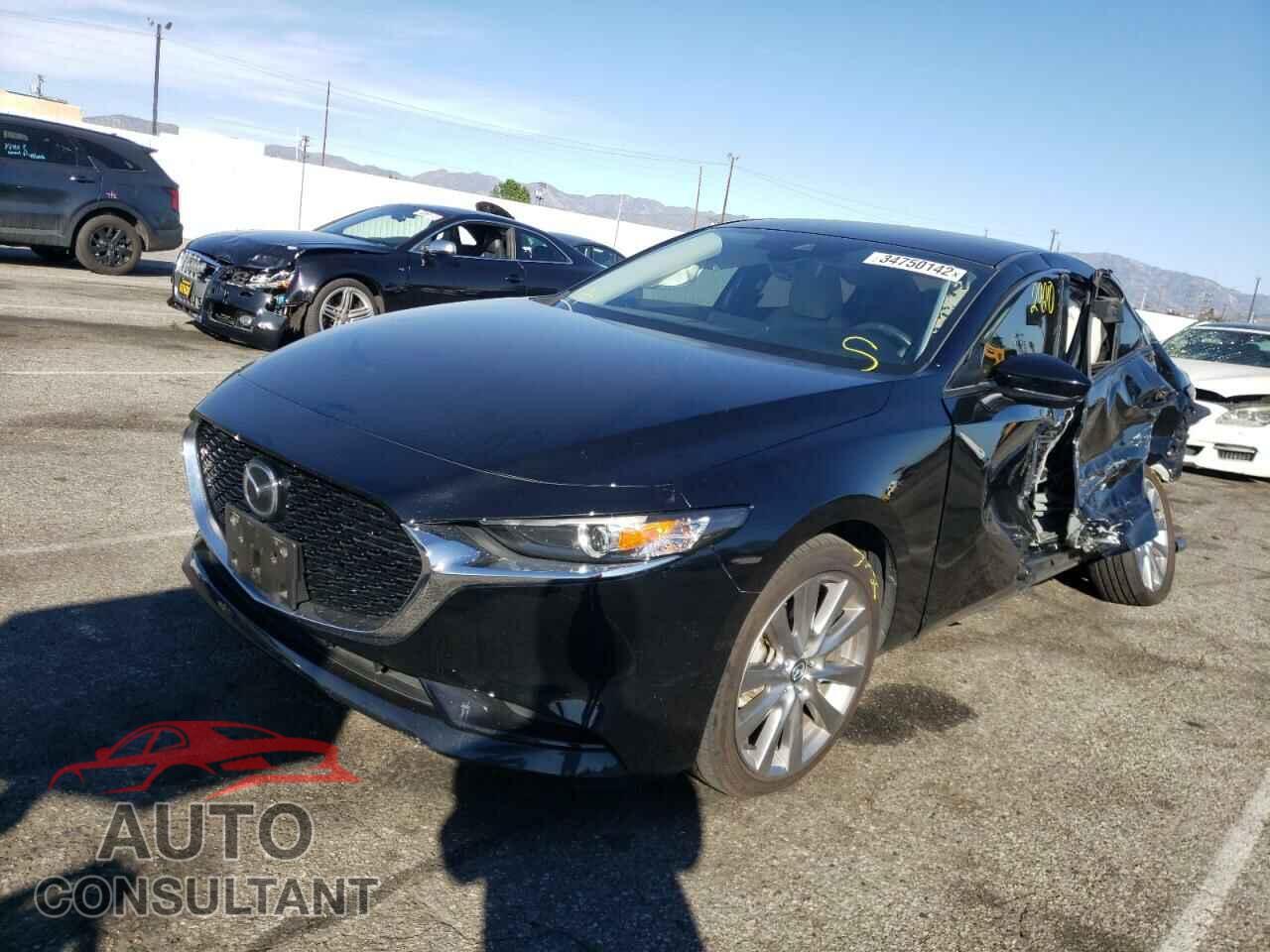 MAZDA 3 2019 - JM1BPBAM4K1121516