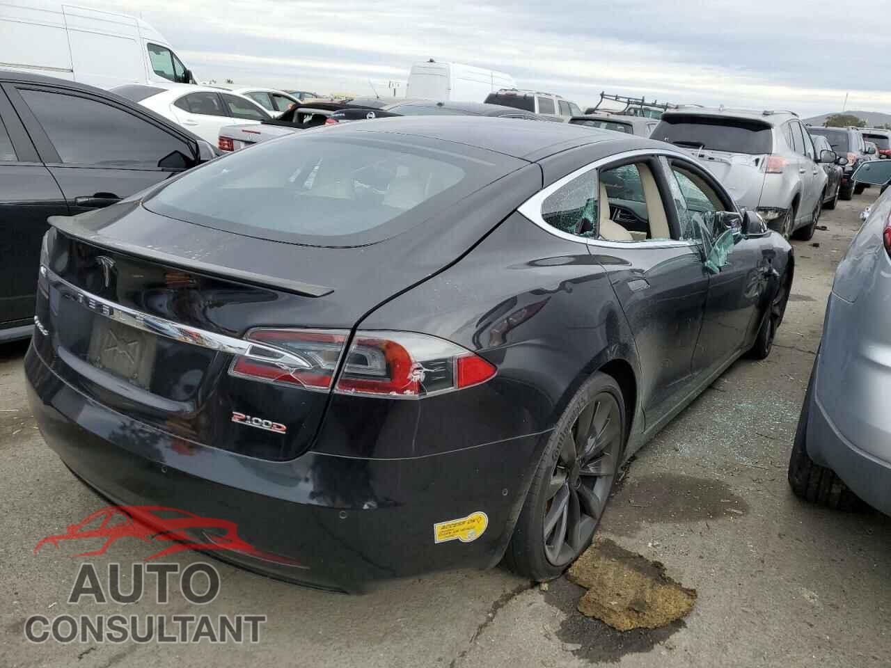 TESLA MODEL S 2017 - 5YJSA1E44HF233951