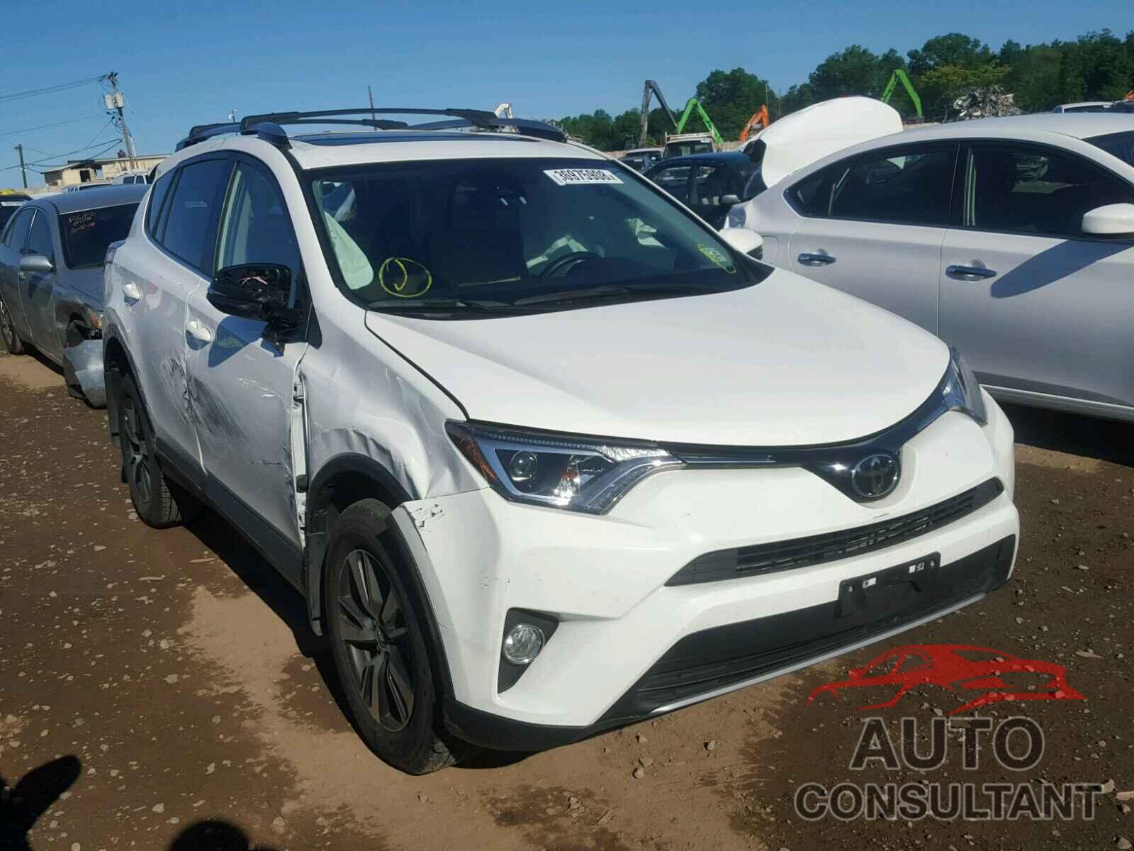 TOYOTA RAV4 2017 - JTMRFREV9HJ142853