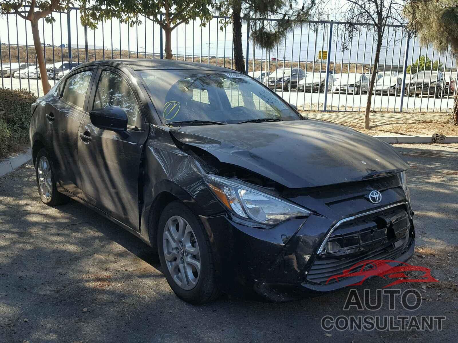 TOYOTA YARIS 2017 - 3MYDLBYV2HY169735