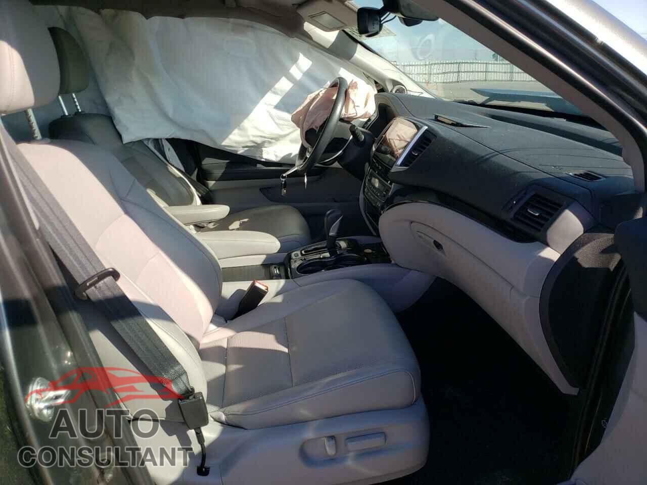 HONDA RIDGELINE 2018 - 5FPYK3F70JB005020