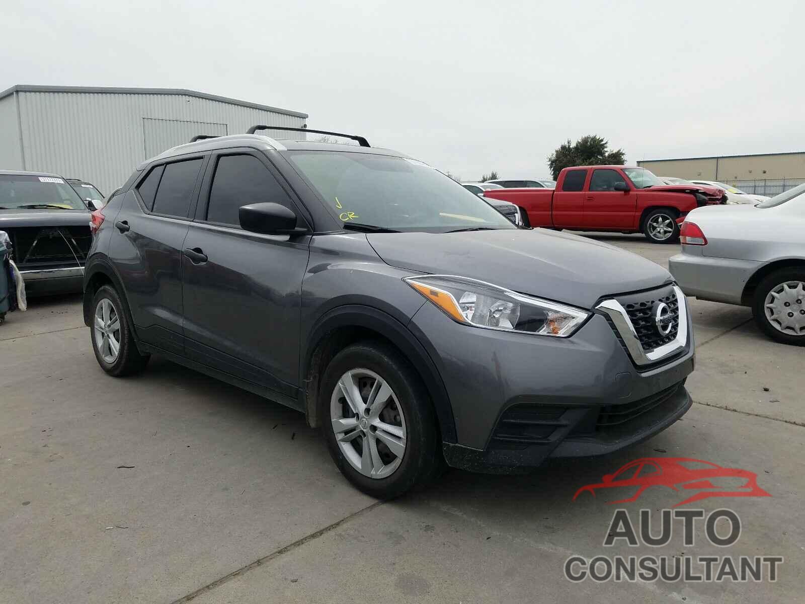NISSAN KICKS 2018 - 3N1CP5CU5JL522456