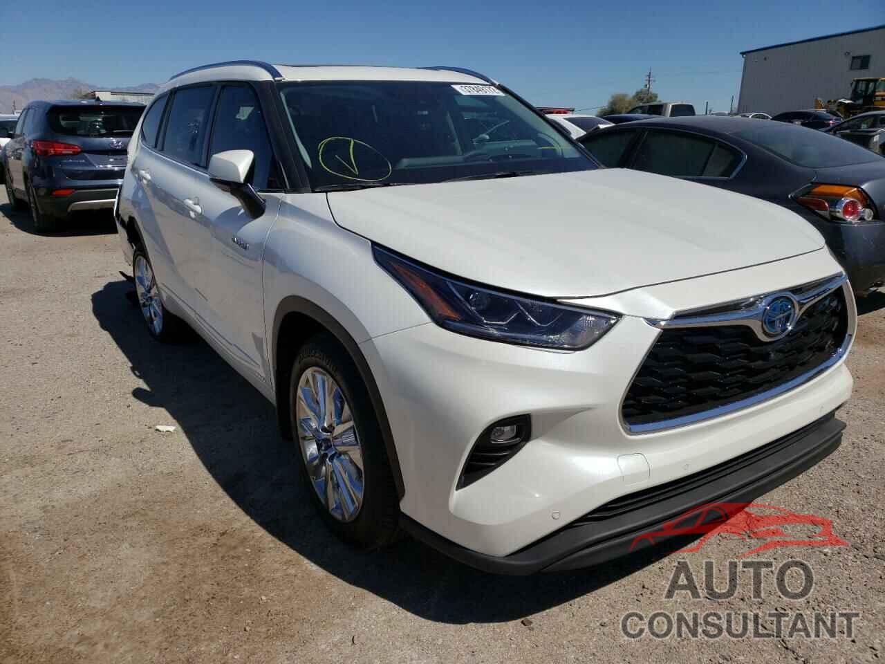TOYOTA HIGHLANDER 2021 - 5TDDBRCH8MS530401