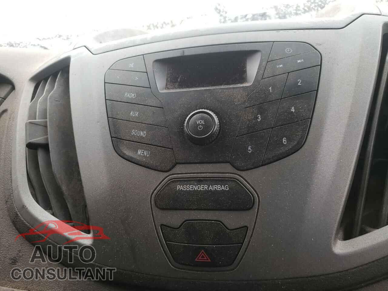 FORD TRANSIT CO 2017 - 1FTYR2CMXHKB42052