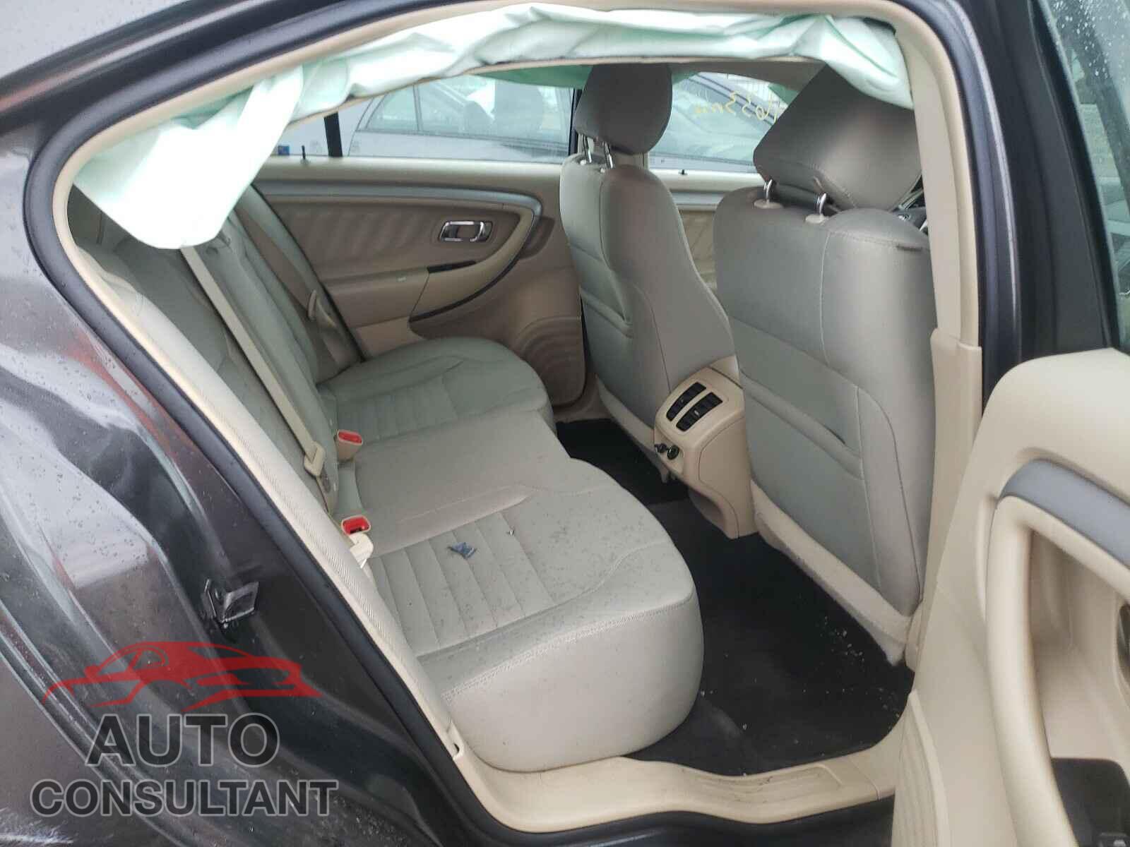 FORD TAURUS 2017 - 1FAHP2D80HG132498