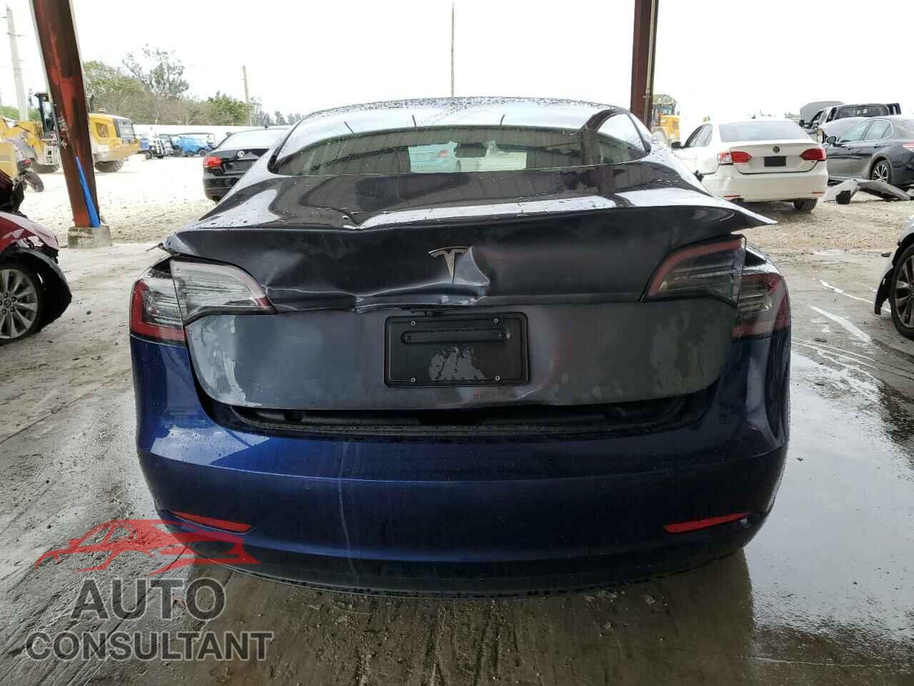 TESLA MODEL 3 2022 - 5YJ3E1EA0NF186654