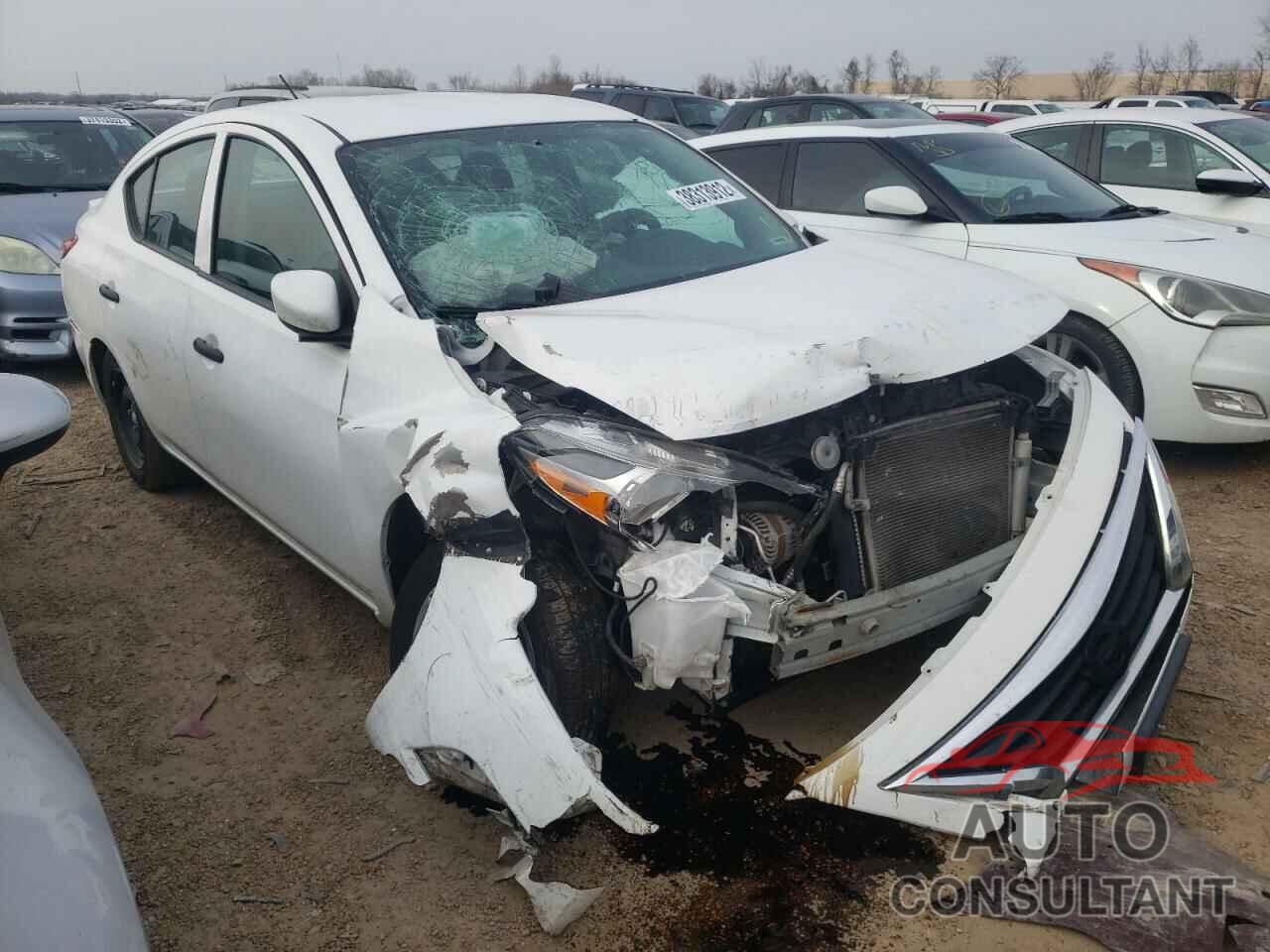 NISSAN VERSA 2018 - 3N1CN7AP0JL853380