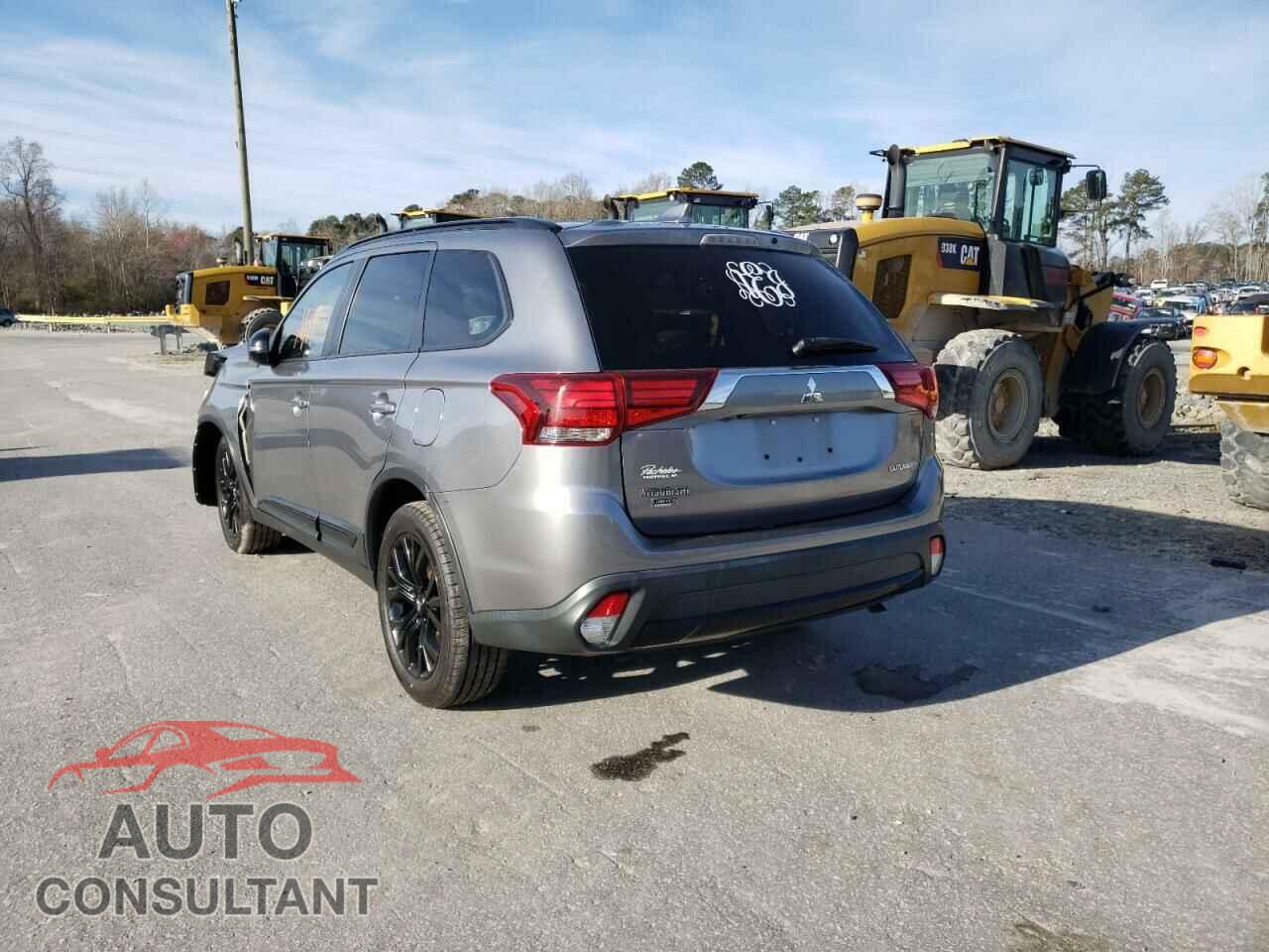 MITSUBISHI OUTLANDER 2018 - JA4AD3A37JZ018909