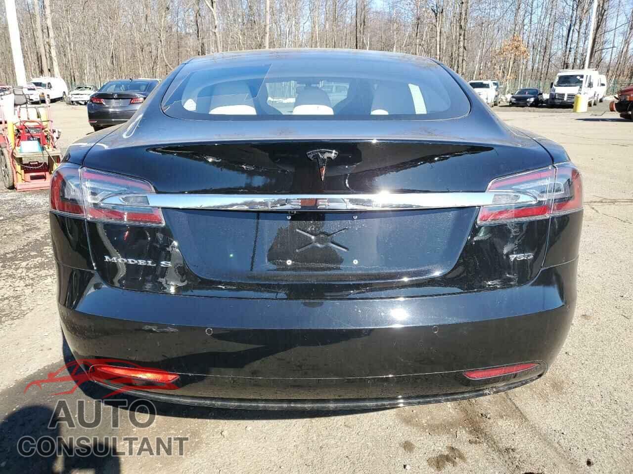 TESLA MODEL S 2018 - 5YJSA1E20JF246331