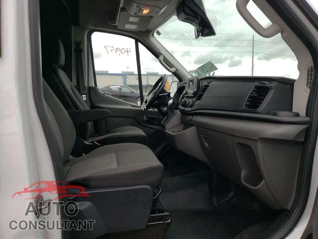 FORD TRANSIT CO 2020 - 1FTBR2C82LKA34817