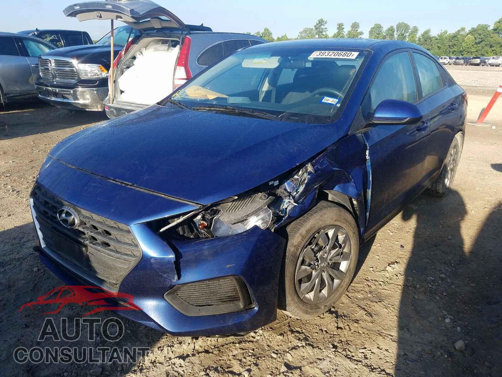 HYUNDAI ACCENT 2018 - 3KPC24A33JE032960