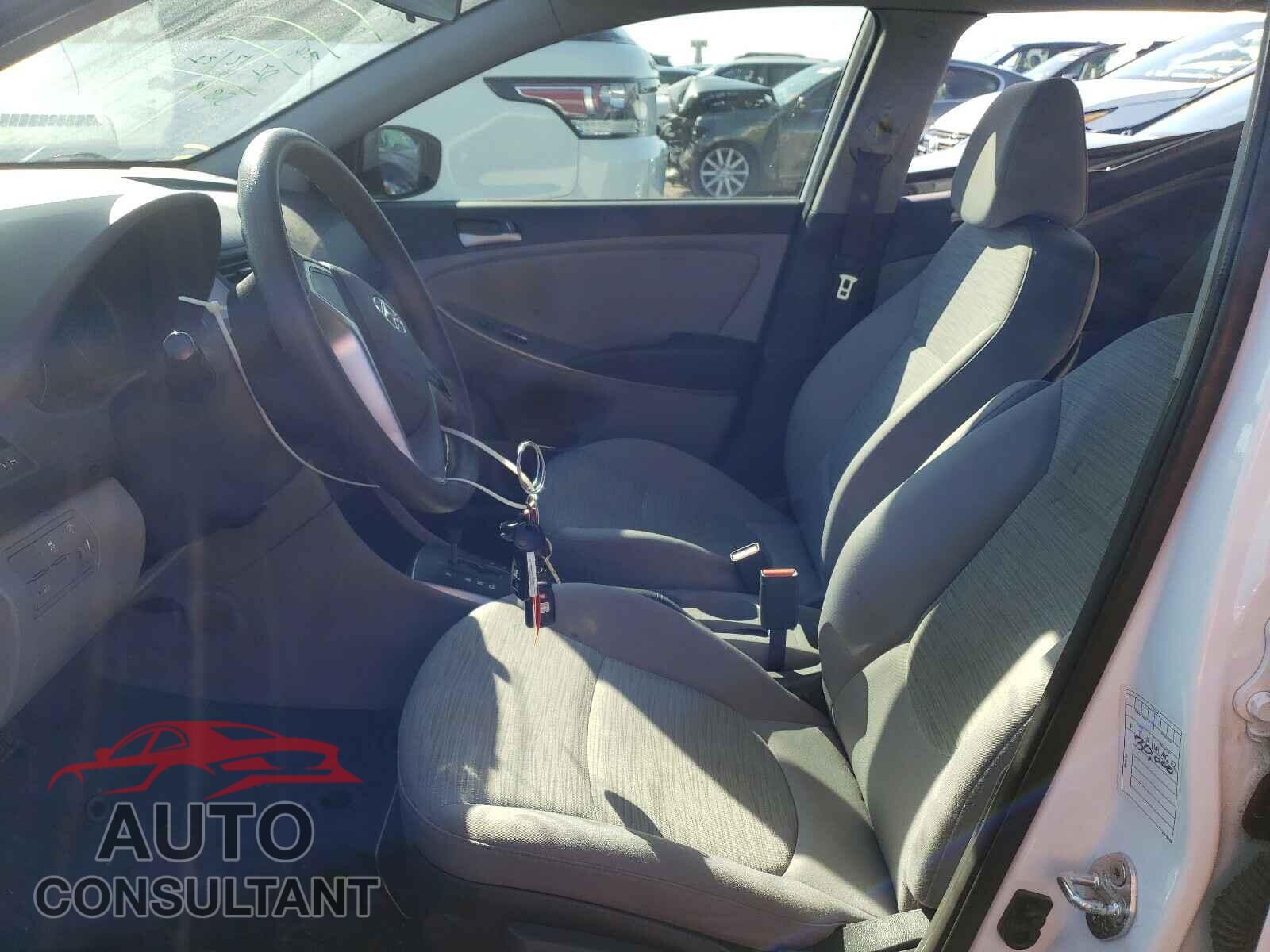 HYUNDAI ACCENT 2017 - KMHCT5AE4HU315864