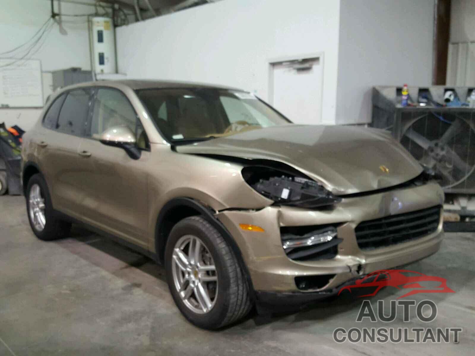 PORSCHE CAYENNE 2016 - WP1AA2A27GKA13581