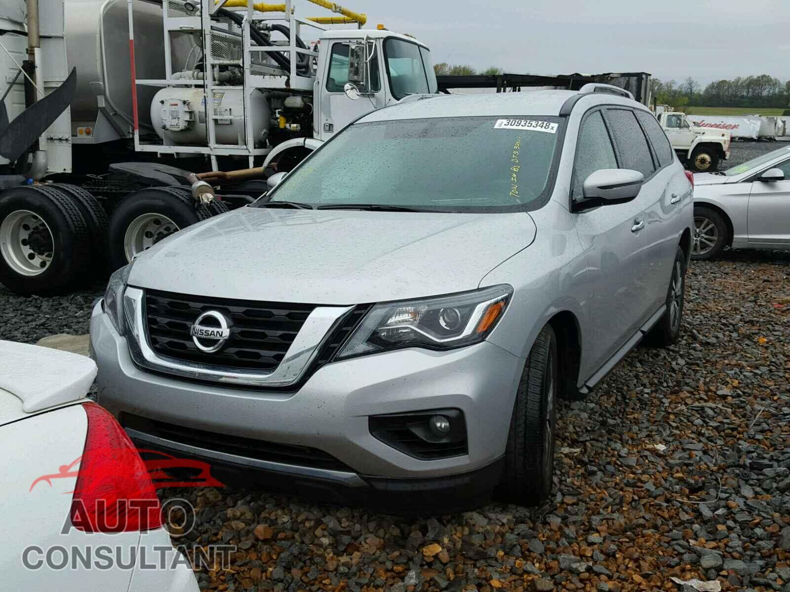 NISSAN PATHFINDER 2017 - 5N1DR2MN5HC677754