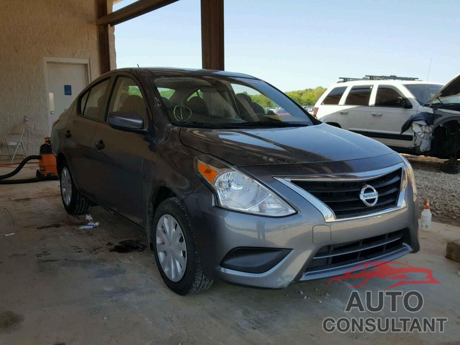 NISSAN VERSA 2017 - 3N1CN7AP1HL907389